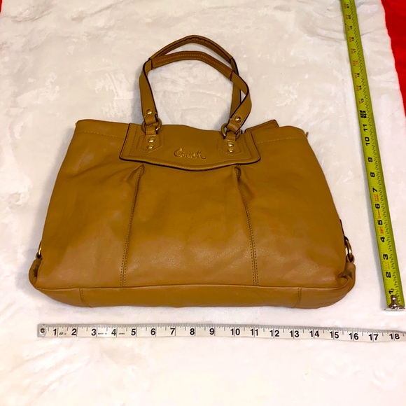 Vintage Coach Satchel Shoulder Bag Soft Leather, Genuine Medium Camel Tan EUC - Picture 12 of 13
